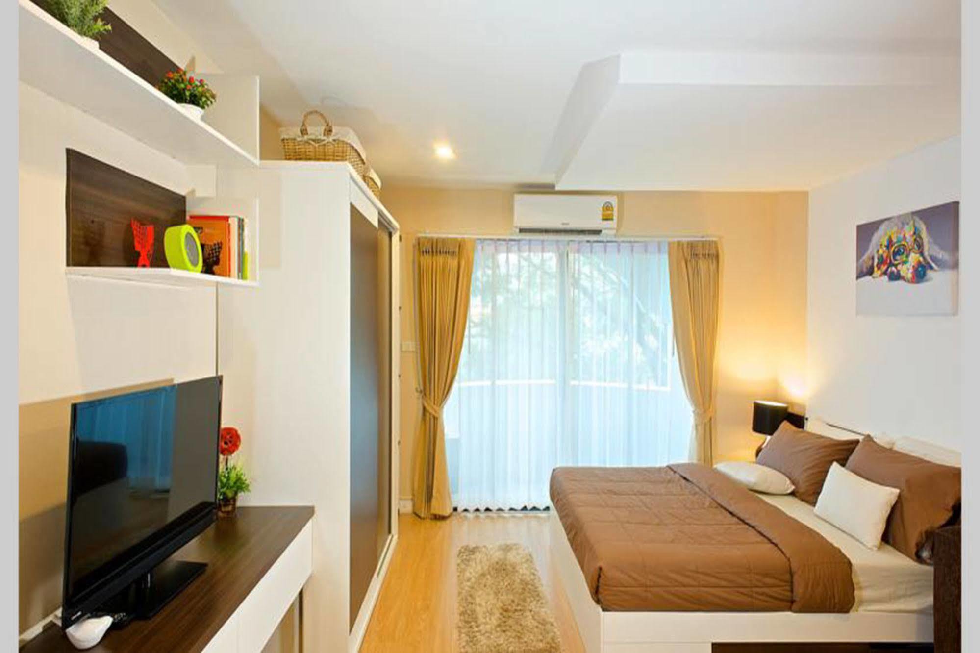 Sereno Airport Hotel 치앙마이 외부 사진