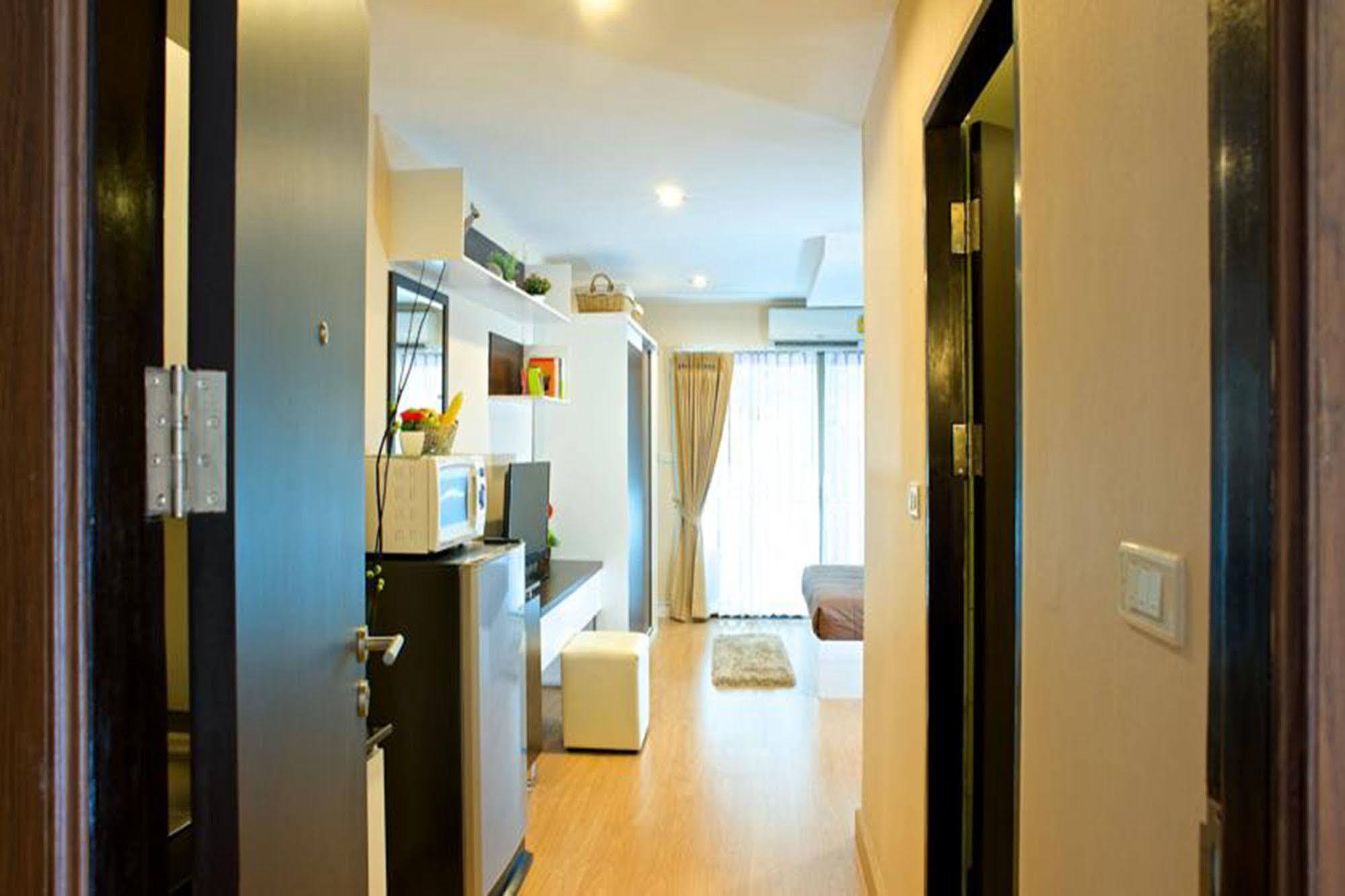 Sereno Airport Hotel 치앙마이 외부 사진